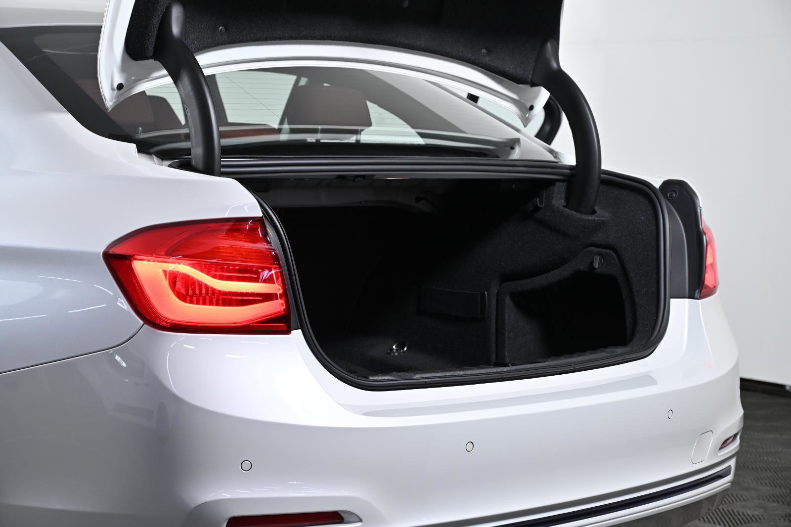 Used 2016 BMW 328i xDrive 328i xDrive image 27