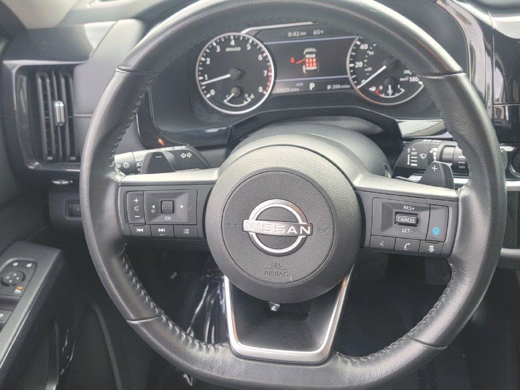 Used 2025 Nissan Pathfinder SV AWD/4WD image 19