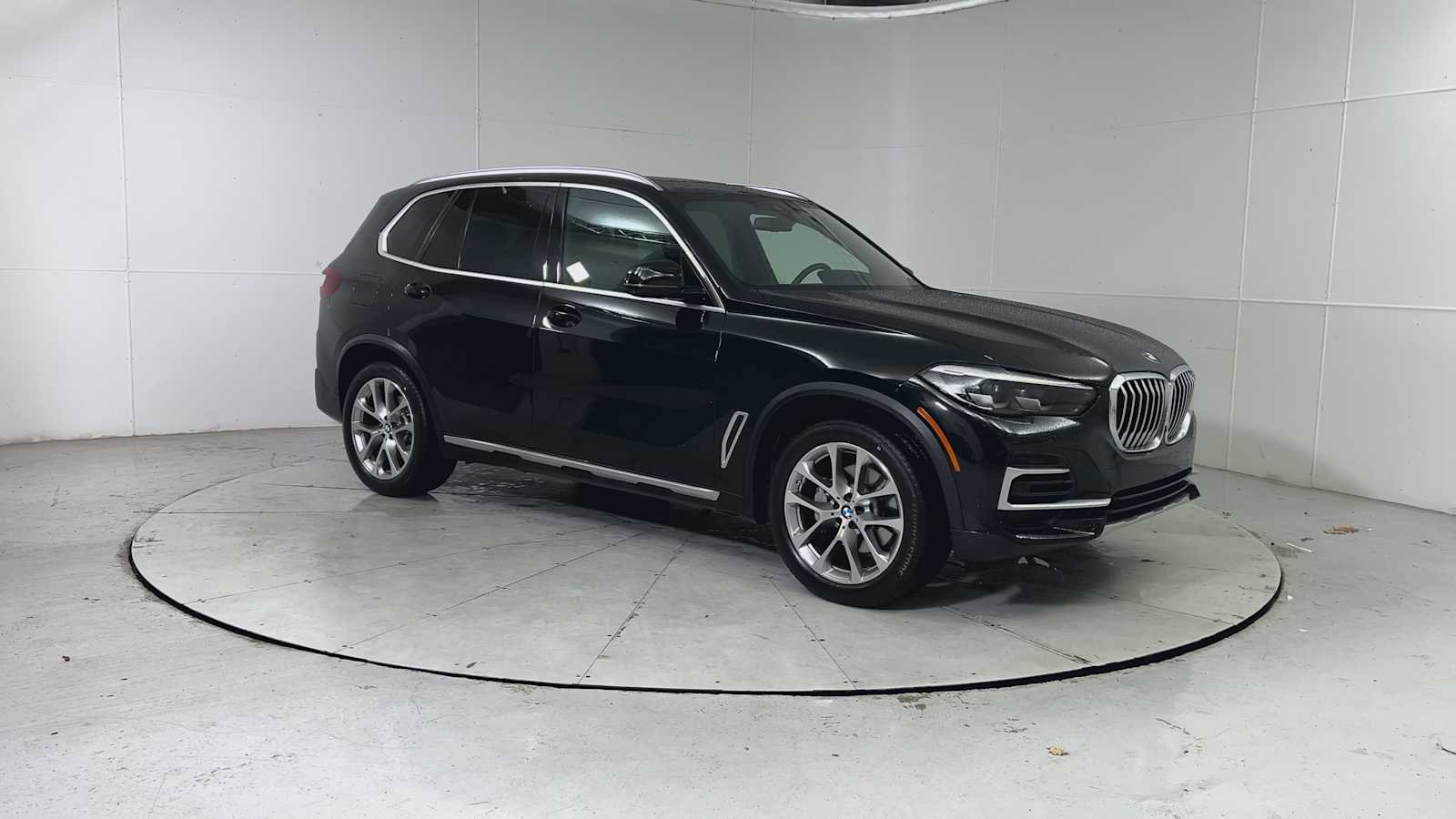 Used 2023 BMW X5 xDrive40i w/ Premium Package image 8