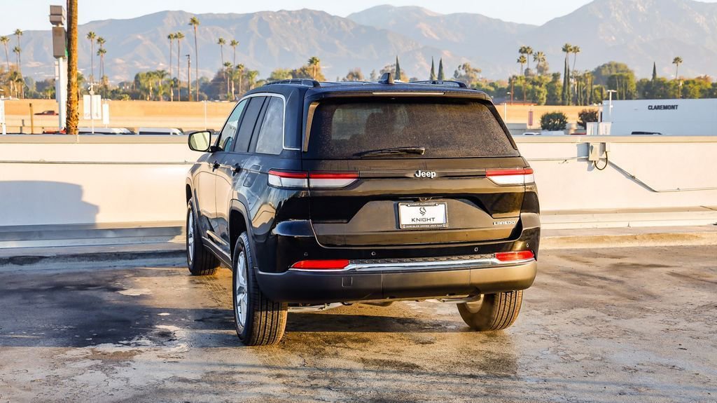 New 2025 Jeep Grand Cherokee Laredo X w/ Luxury Tech Group I image 7