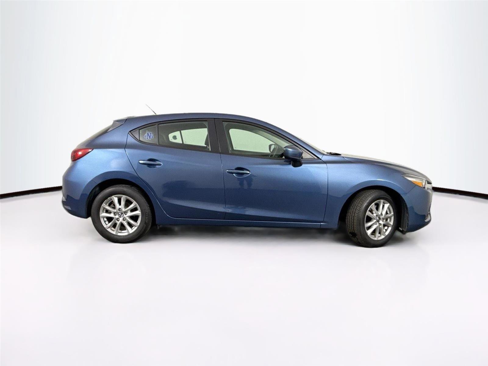 Used 2017 MAZDA MAZDA3 Sport image 5