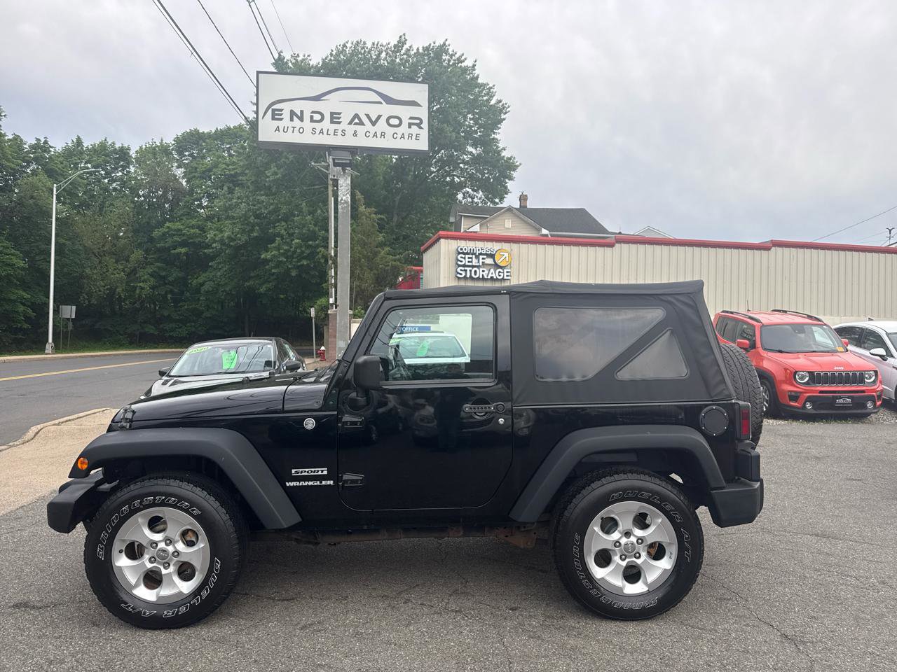 Used 2013 Jeep Wrangler Sport w/ Connectivity Group AWD/4WD image 4