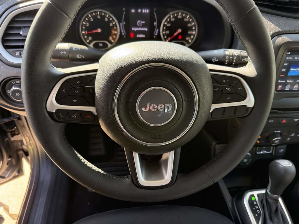 Used 2019 Jeep Renegade Latitude AWD/4WD image 19