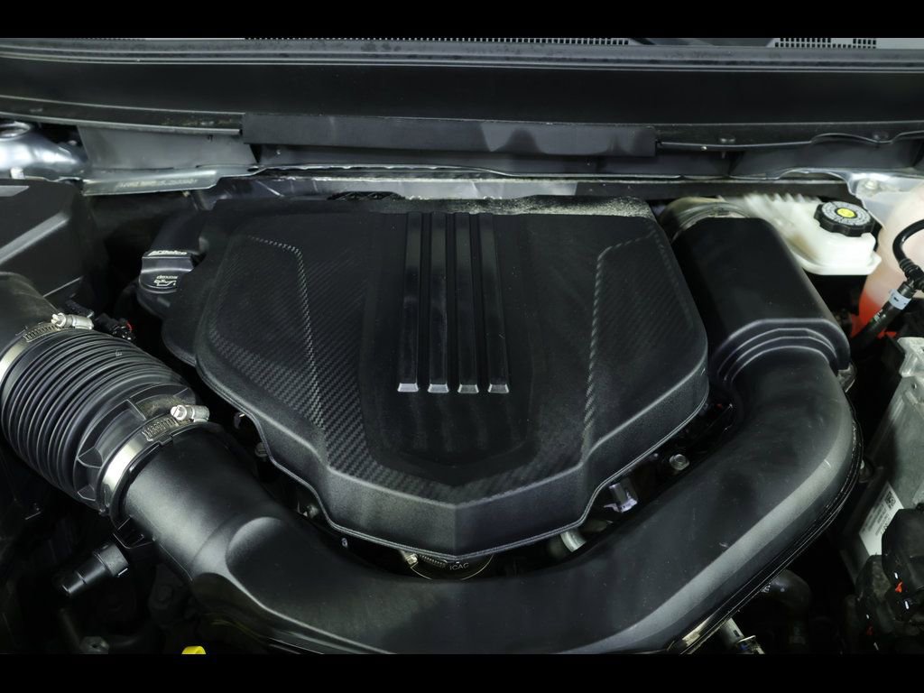Used 2025 Chevrolet Traverse LT FWD image 21