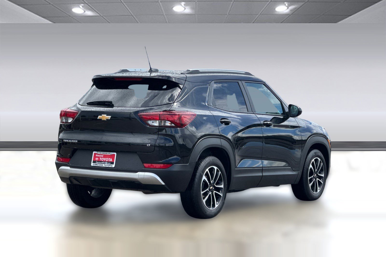 Used 2025 Chevrolet TrailBlazer LT image 3