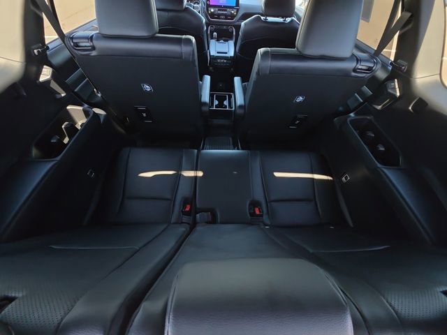 Used 2026 Toyota Grand Highlander AWD Hybrid image 14