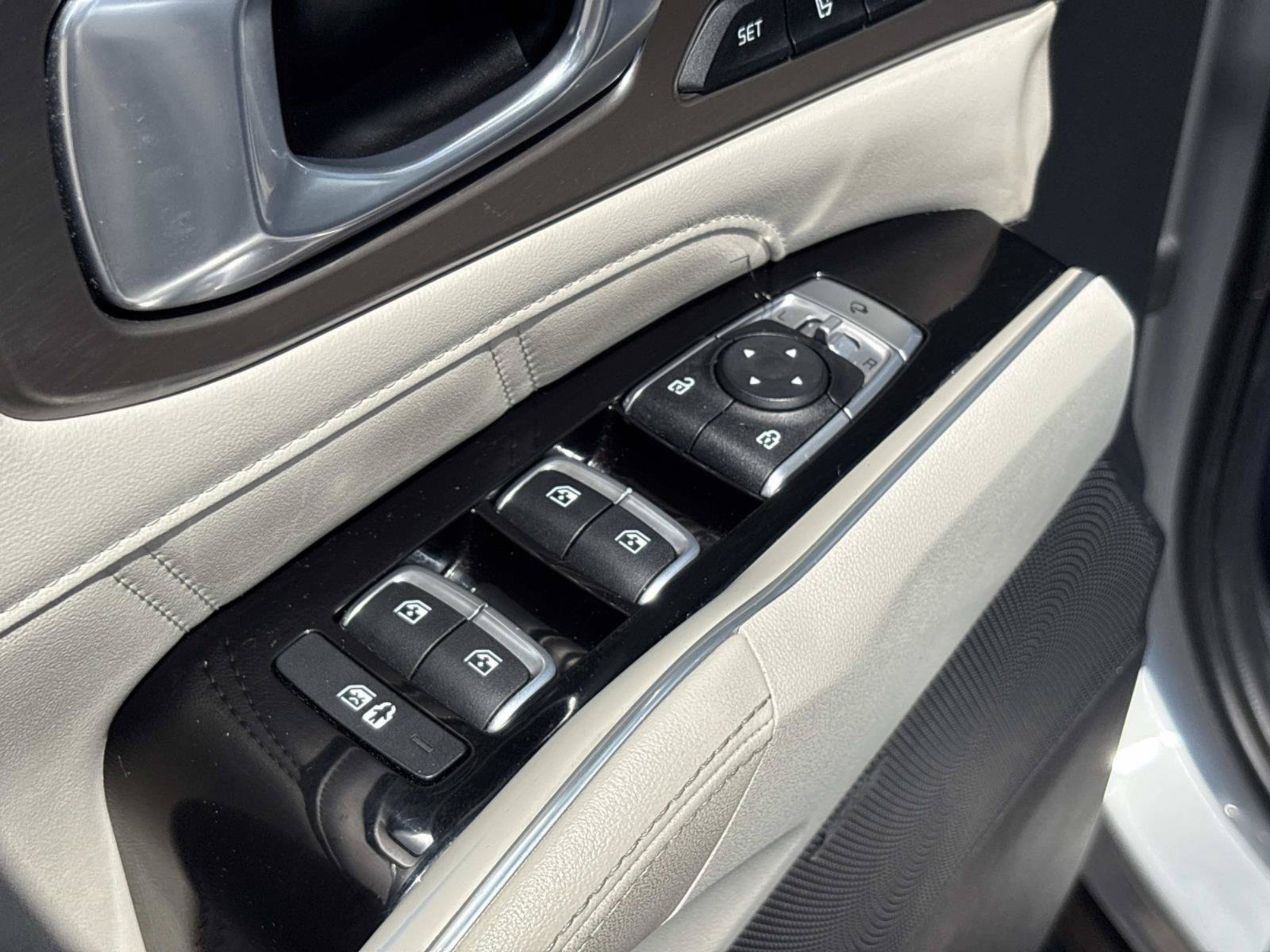 Used 2022 Kia Sorento SX Prestige AWD/4WD image 23
