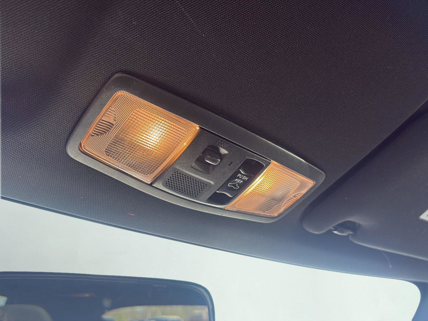 Used 2018 Mitsubishi Outlander LE FWD image 20