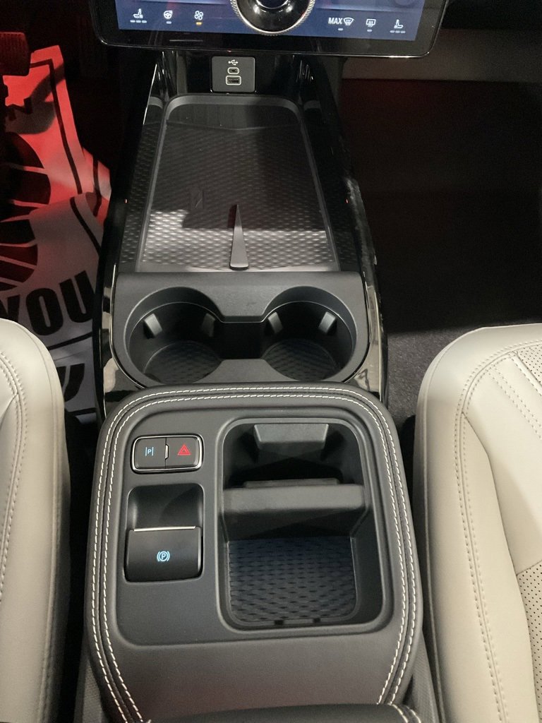 Used 2025 Ford Mustang Mach-E Premium image 19