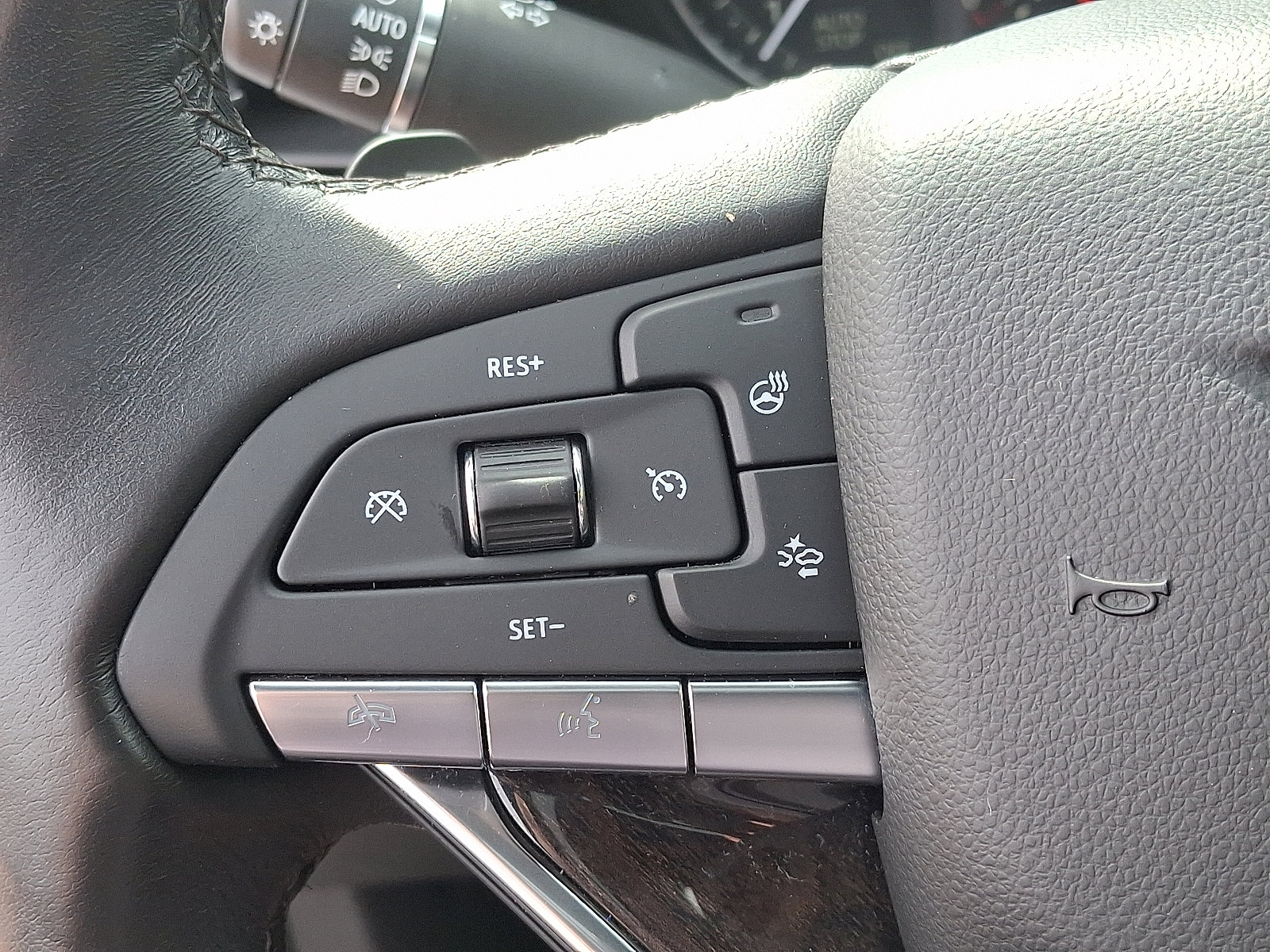 Used 2022 Cadillac XT6 Premium Luxury image 19