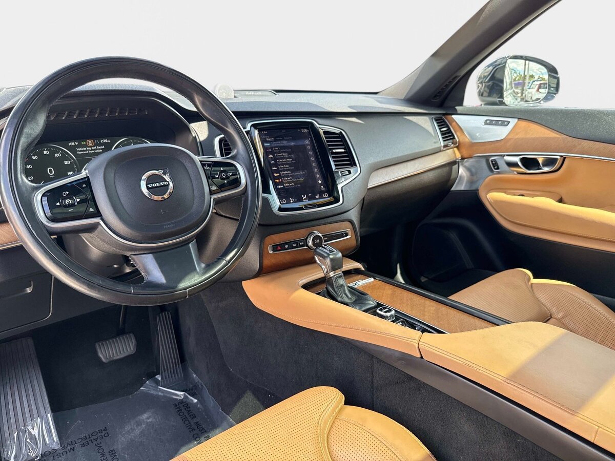Used 2017 Volvo XC90 T6 Inscription w/ Vision Package AWD/4WD image 15