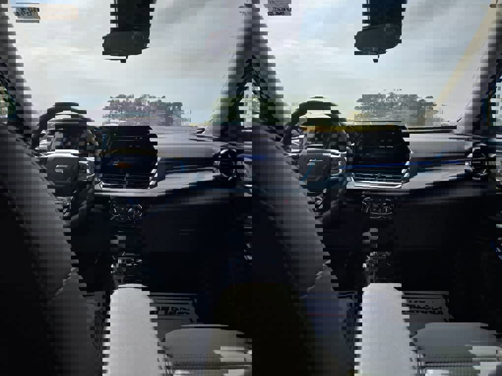 New 2026 Chevrolet Trax LT w/ LT Convenience Package image 38