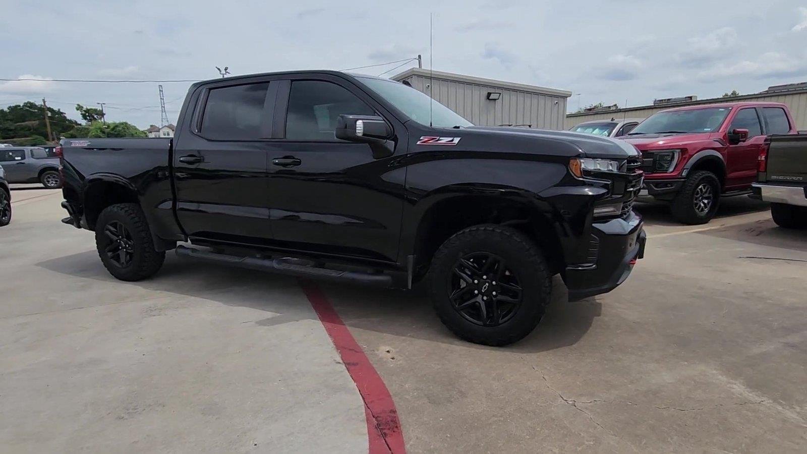 Certified 2019 Chevrolet Silverado 1500 LT Trail Boss AWD/4WD image 2