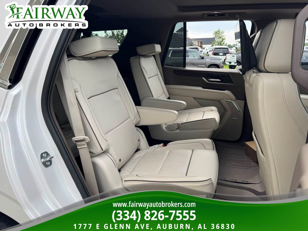 Used 2025 GMC Yukon Denali w/ Denali Reserve Package AWD/4WD image 13