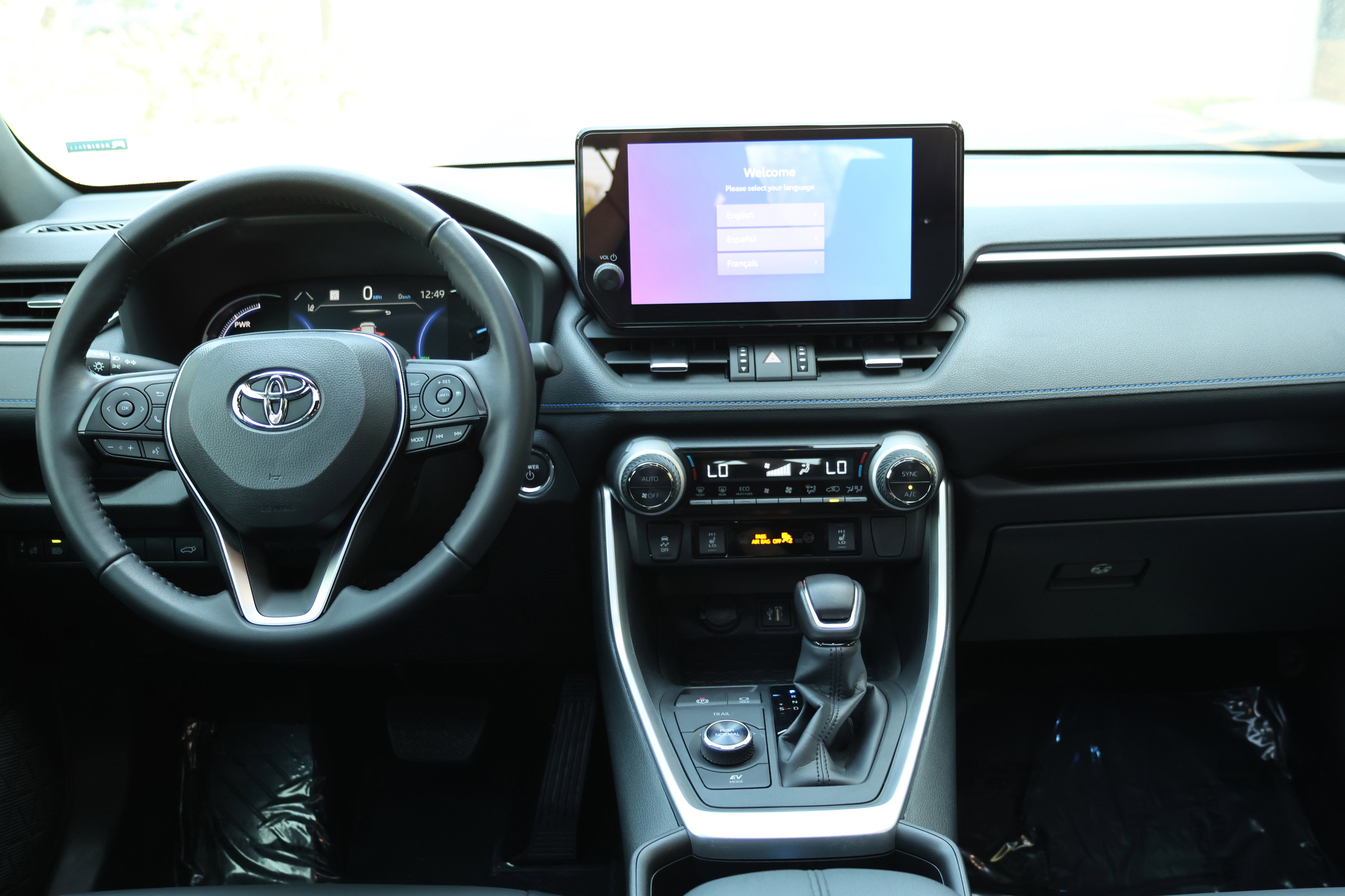 Certified 2025 Toyota RAV4 XSE AWD/4WD image 13