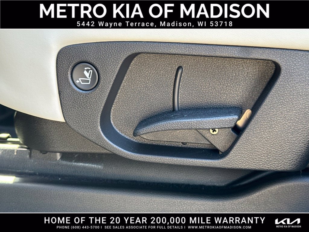 Used 2024 Kia Telluride SX Prestige w/ Towing Package AWD/4WD image 40