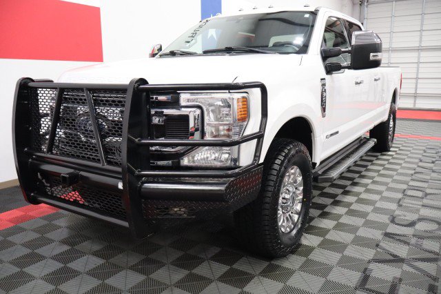 Used 2021 Ford F350 XLT w/ XLT Premium Package AWD/4WD image 3