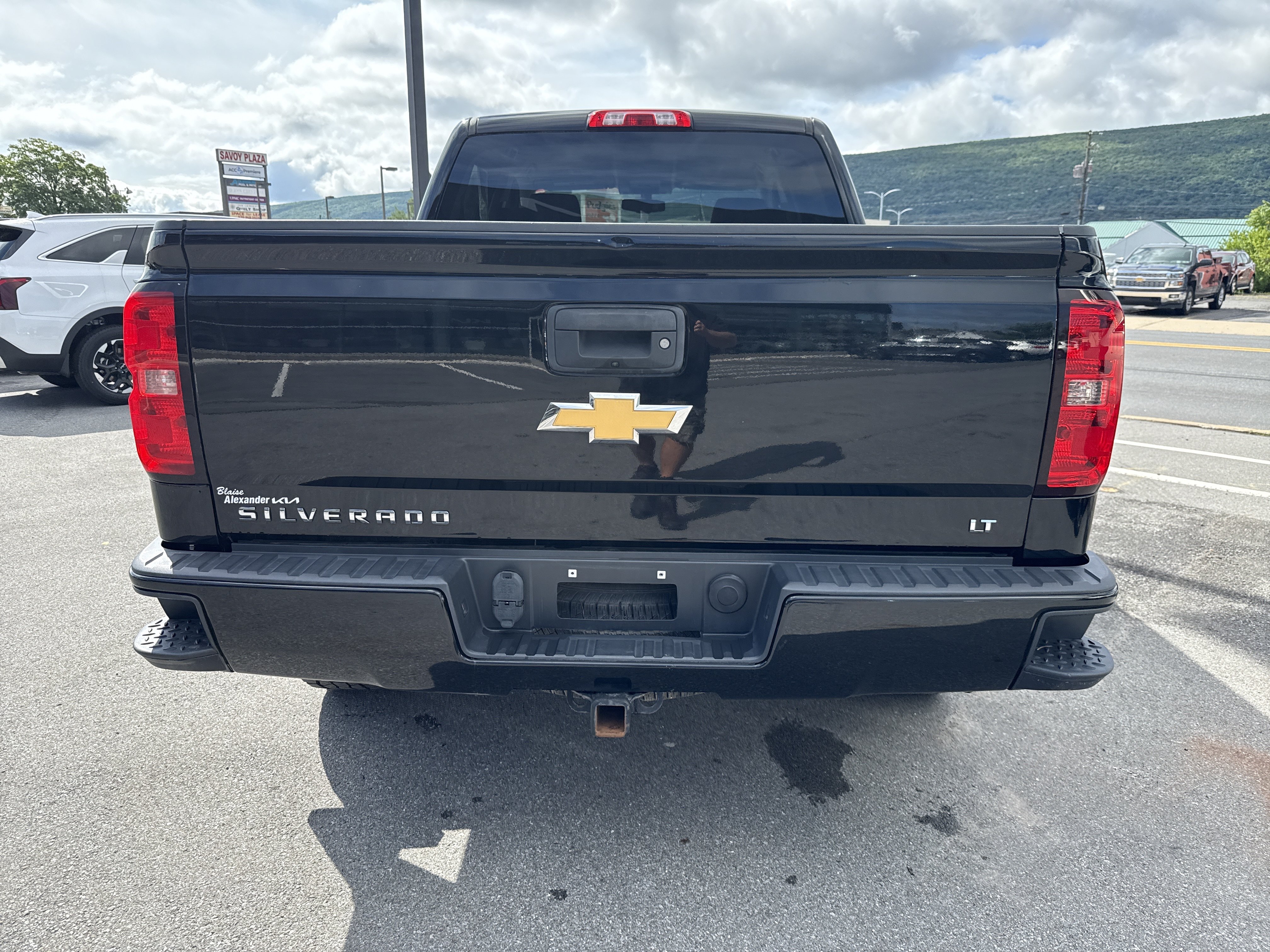 Used 2017 Chevrolet Silverado 1500 LT w/ All Star Edition AWD/4WD image 4