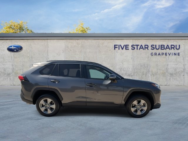 Used 2025 Toyota RAV4 XLE FWD image 9