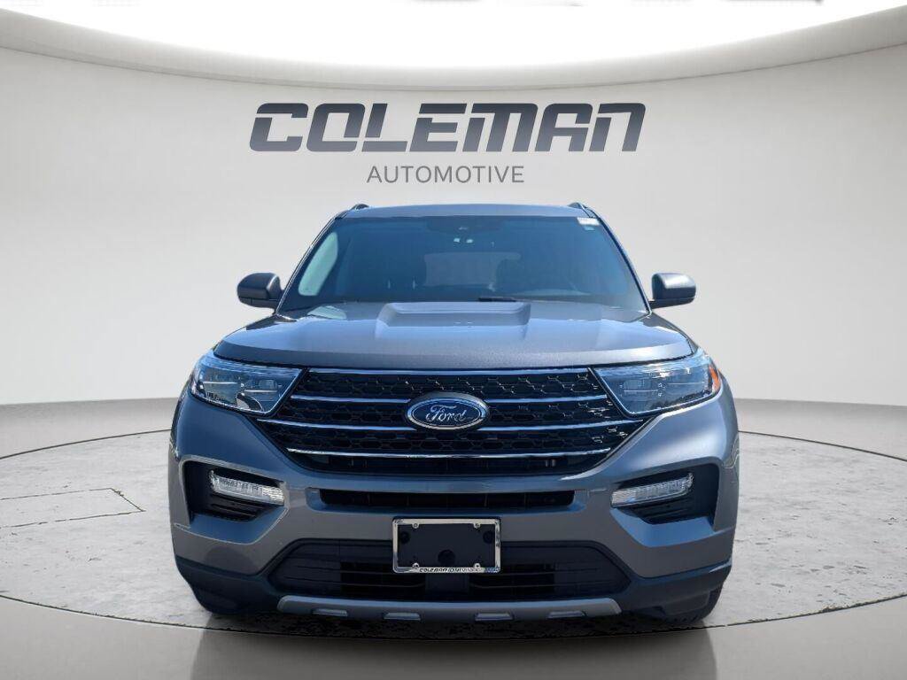 Used 2022 Ford Explorer XLT w/ Equipment Group 202A AWD/4WD image 25