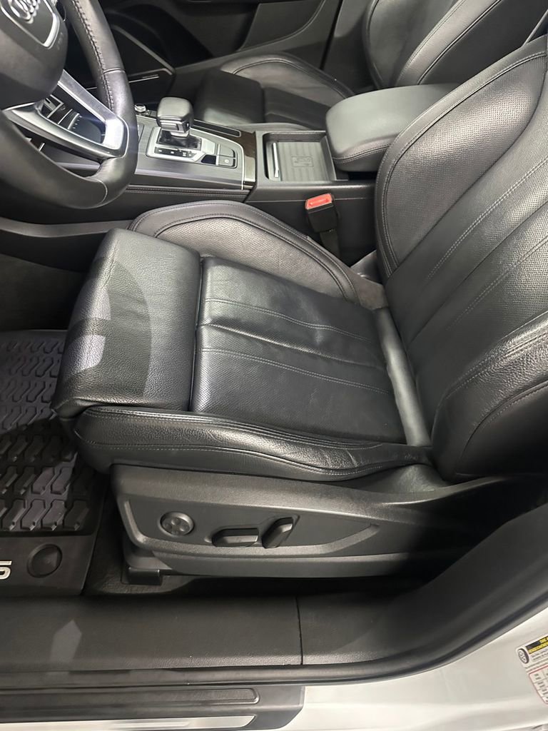 Used 2019 Audi Q5 2.0T Premium Plus w/ Premium Plus Package AWD/4WD image 14