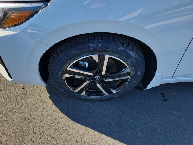 Used 2025 Nissan Sentra SV w/ All-Weather Package FWD image 6