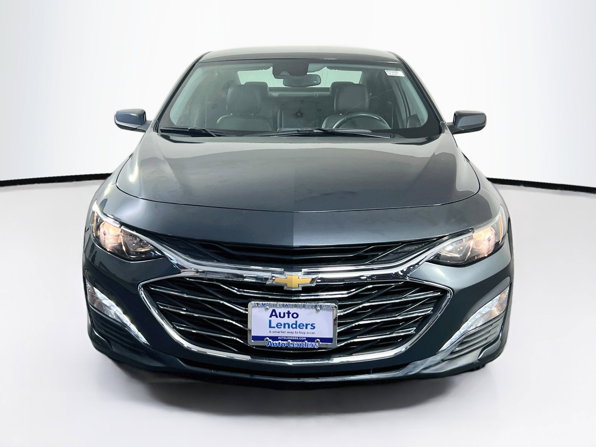 Used 2021 Chevrolet Malibu LT w/ Leather Package FWD image 2