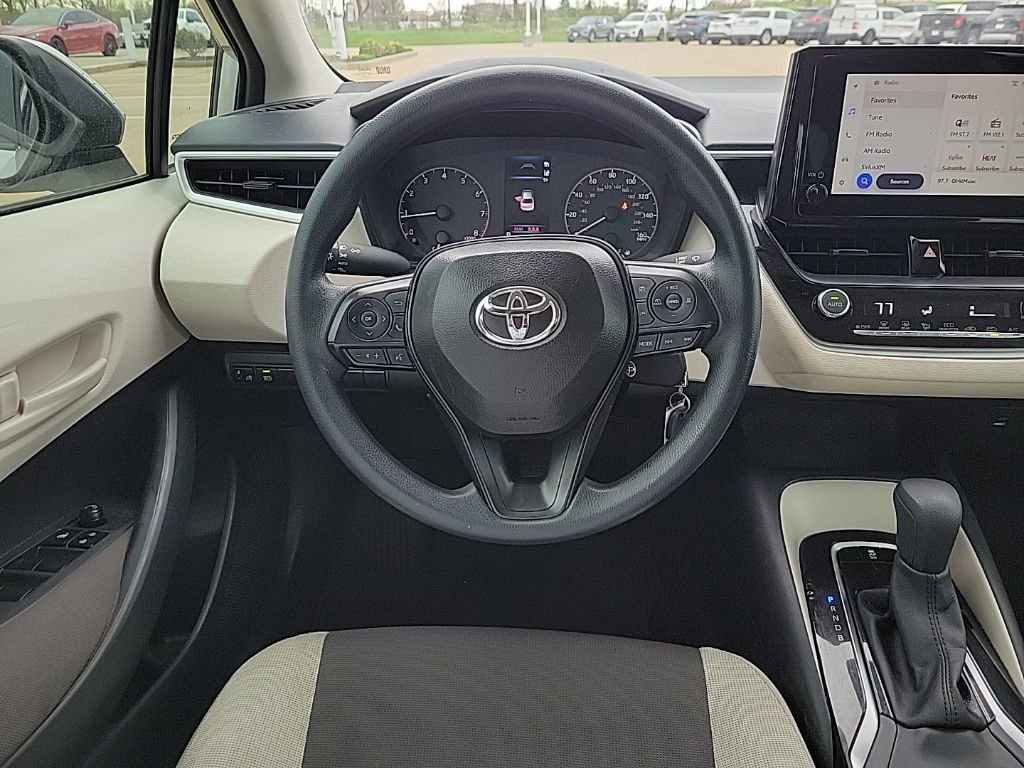 Used 2025 Toyota Corolla LE image 12