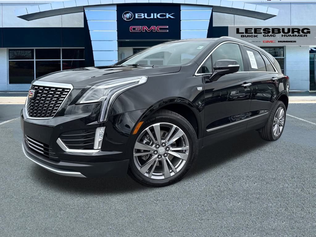 Used 2025 Cadillac XT5 Premium Luxury image 3