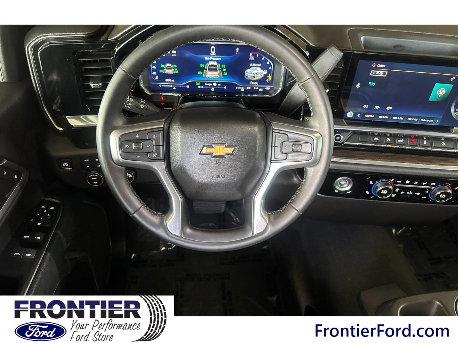 Used 2023 Chevrolet Silverado 1500 LT w/ Z71 Off-Road Package AWD/4WD image 15