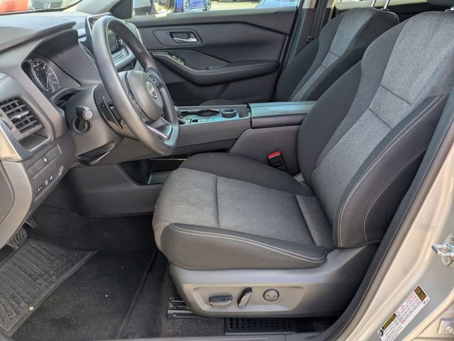 Used 2024 Nissan Rogue SV AWD/4WD image 15