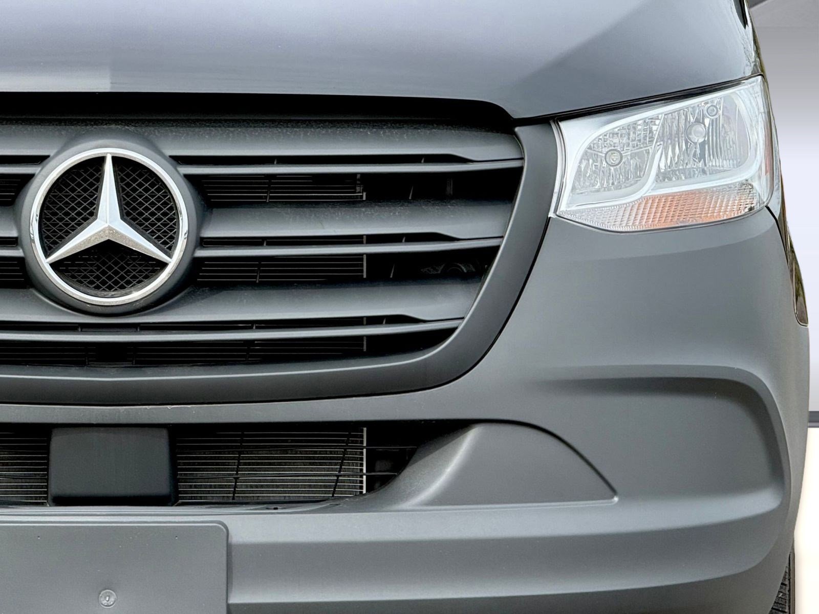 New 2025 Mercedes-Benz Sprinter 2500 image 9