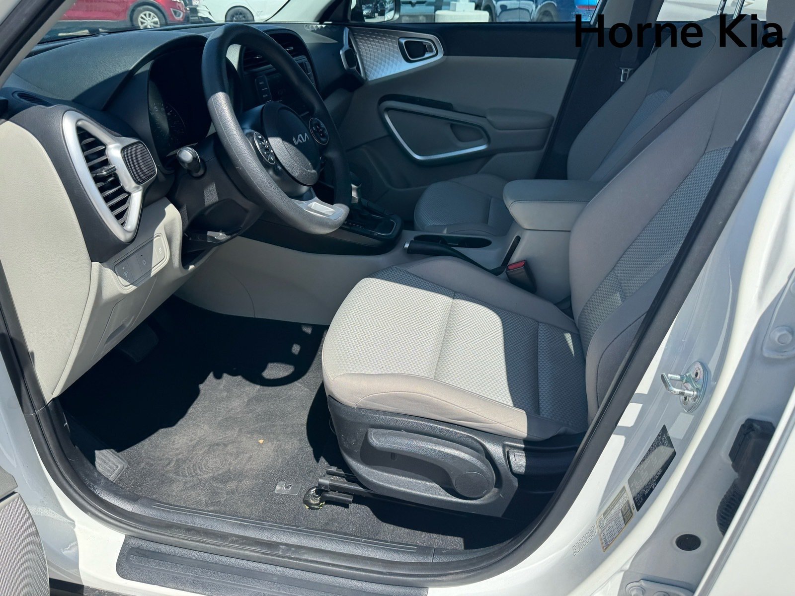 Certified 2022 Kia Soul LX FWD image 10