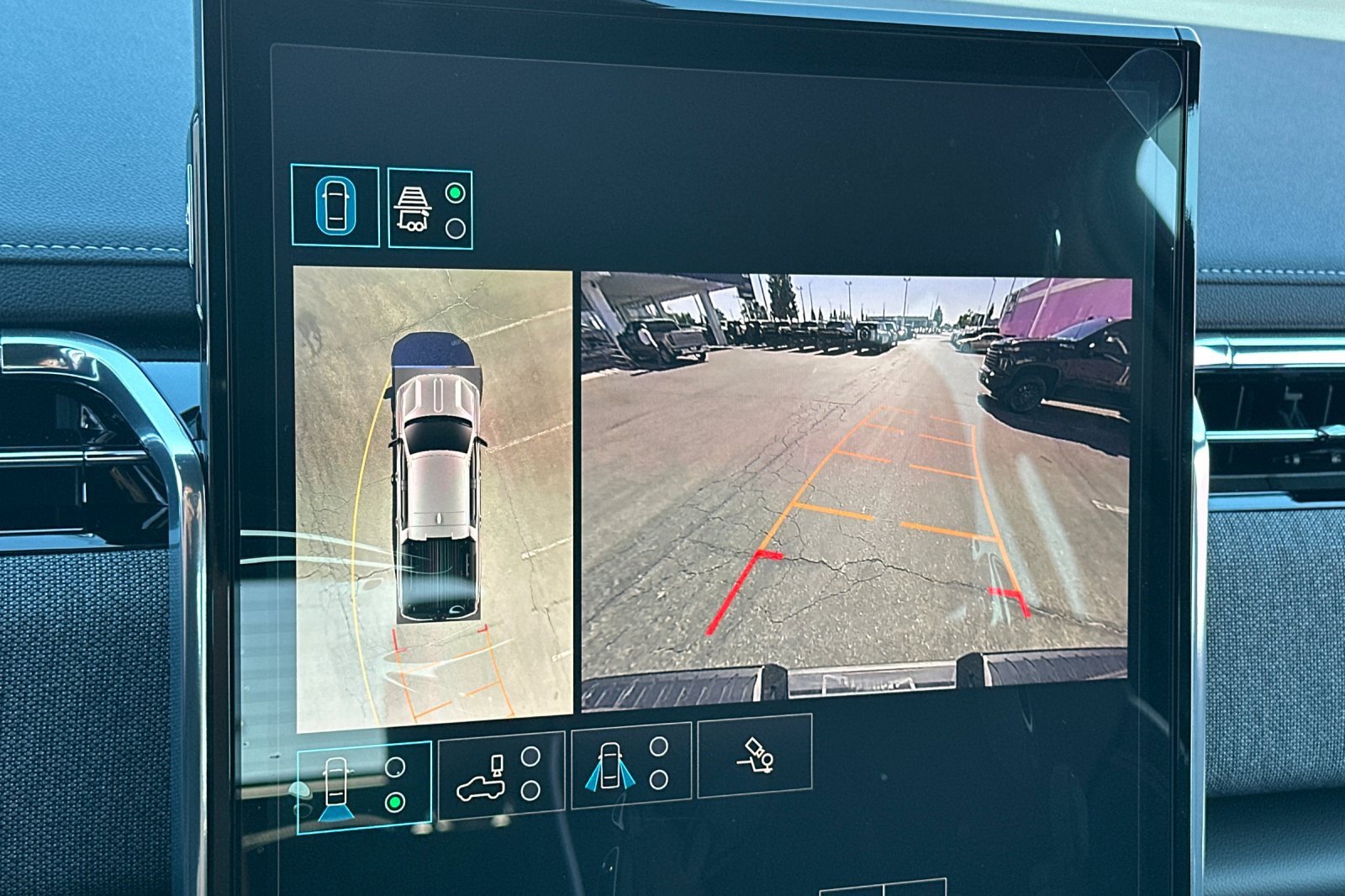 New 2026 GMC Sierra EV Elevation w/ LPO, Elevation Dark Package image 17