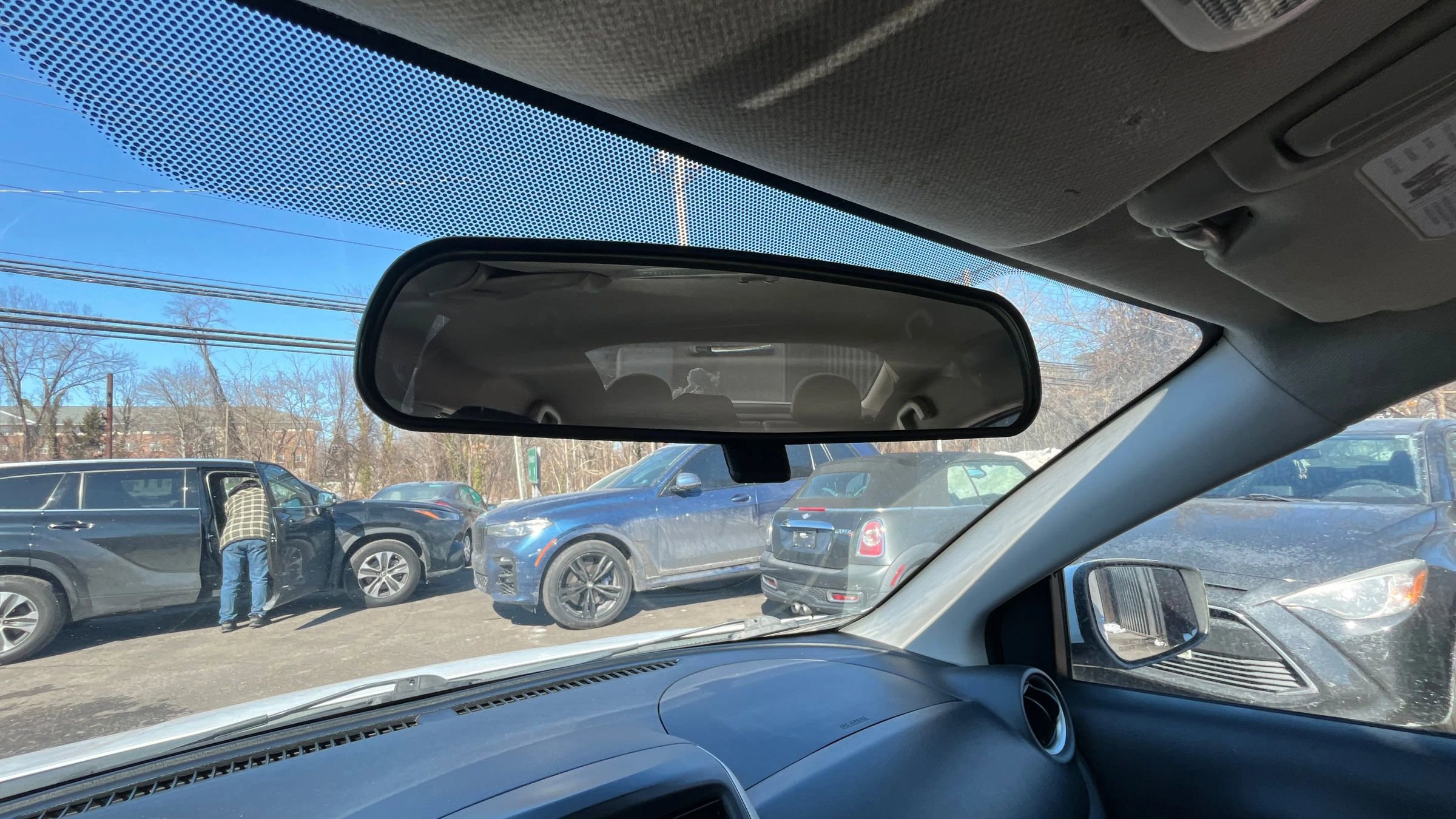 Used 2019 Nissan Versa SV image 16