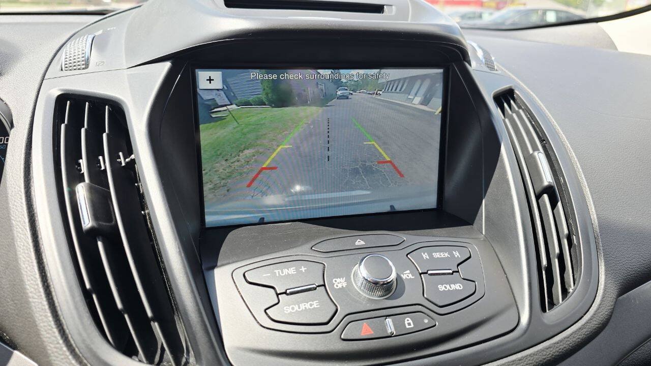 Used 2016 Ford Escape SE w/ SE Chrome Package AWD/4WD image 17