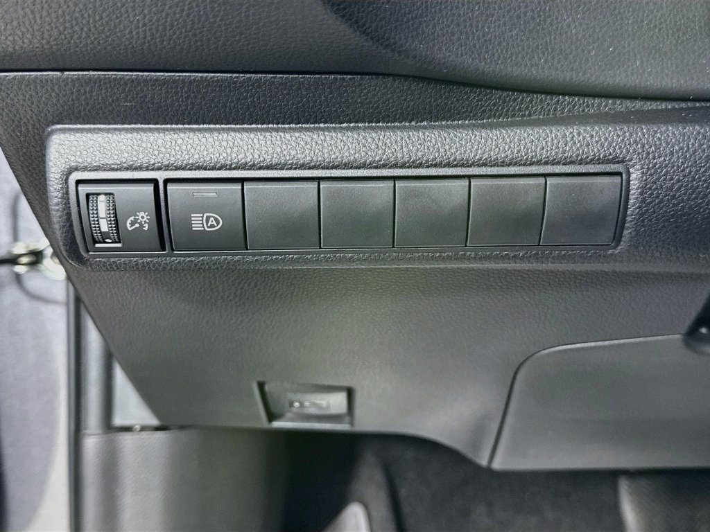 Used 2023 Toyota Corolla SE FWD image 10