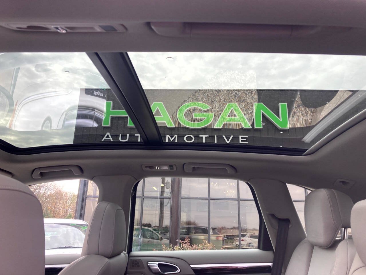 Used 2014 Porsche Cayenne AWD/4WD image 46