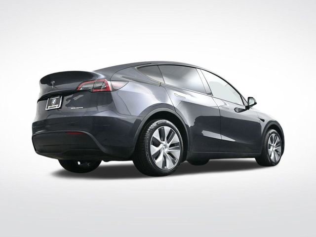 Used 2024 Tesla Model Y Long Range image 30