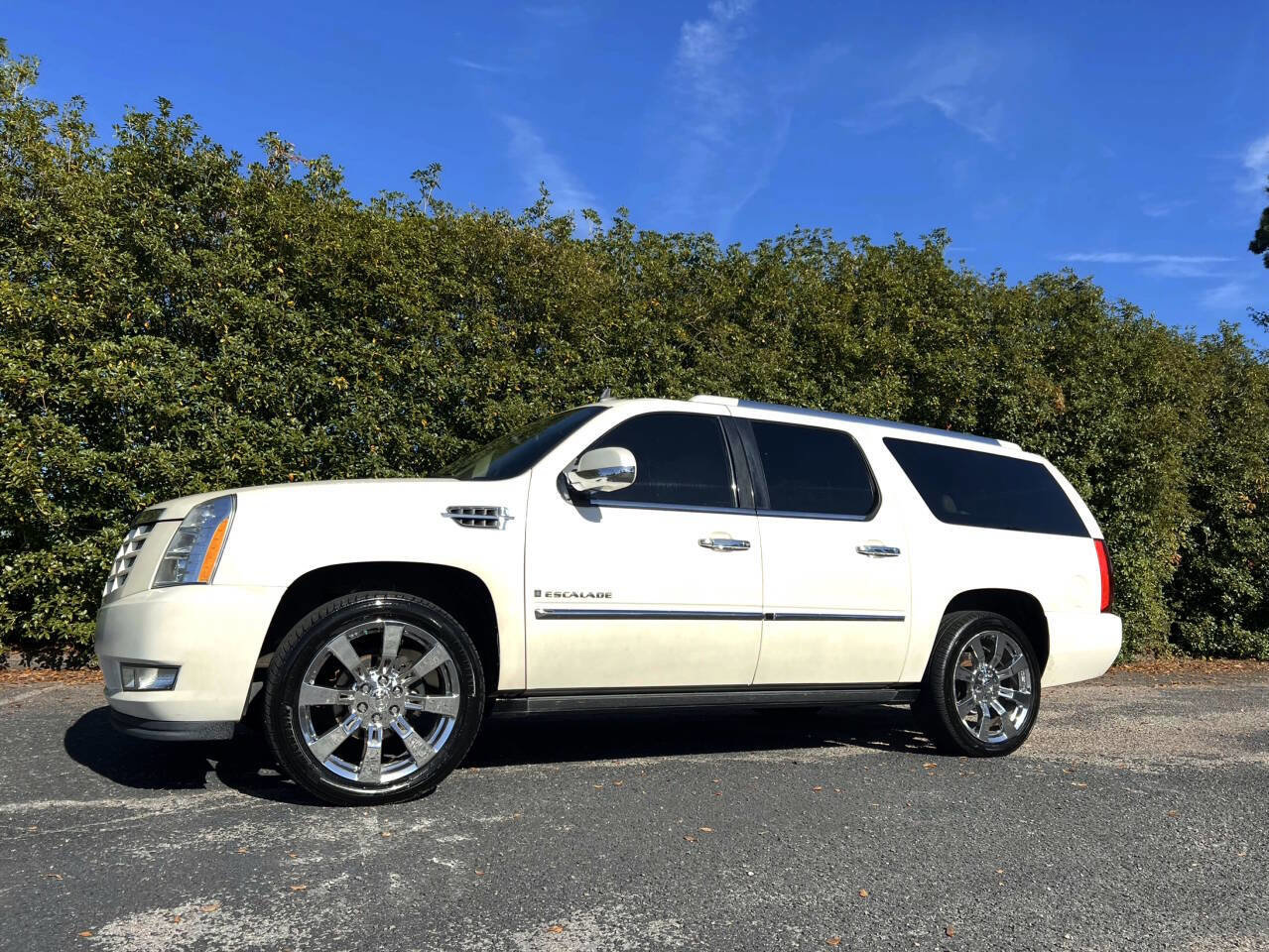 Used 2009 Cadillac Escalade ESV 2WD image 4