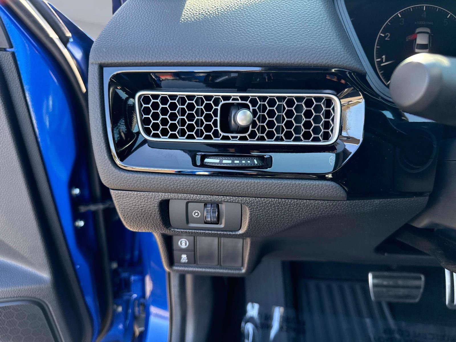 Used 2023 Honda Civic Sport image 31