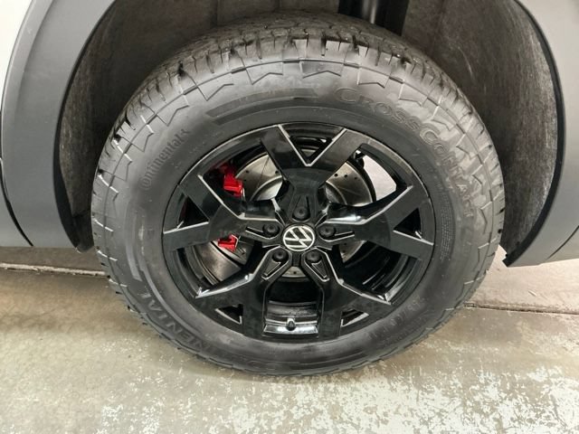 Used 2024 Volkswagen Atlas Peak Edition SE AWD/4WD image 12