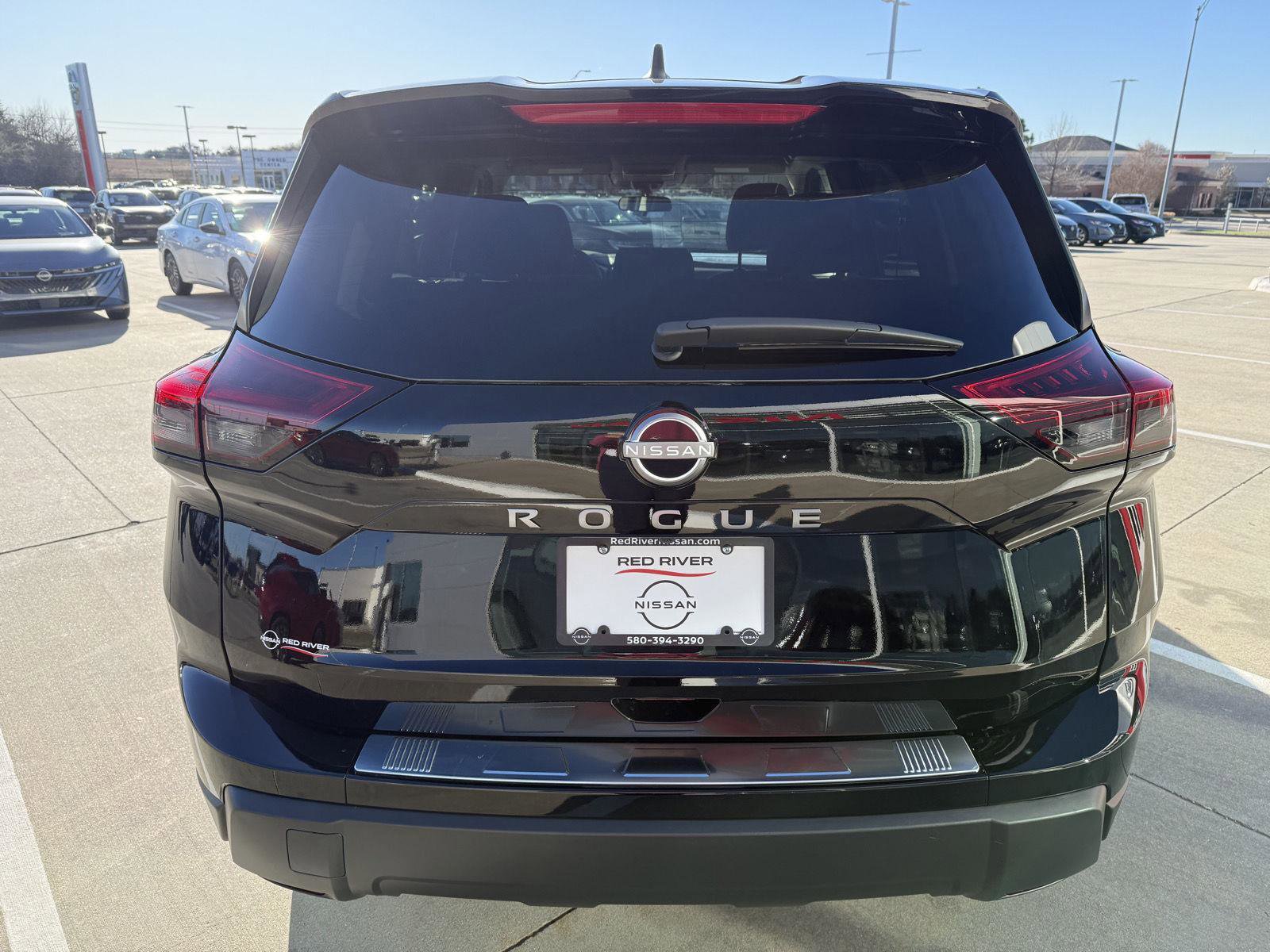 New 2026 Nissan Rogue SV w/ Cold Weather Package FWD image 4