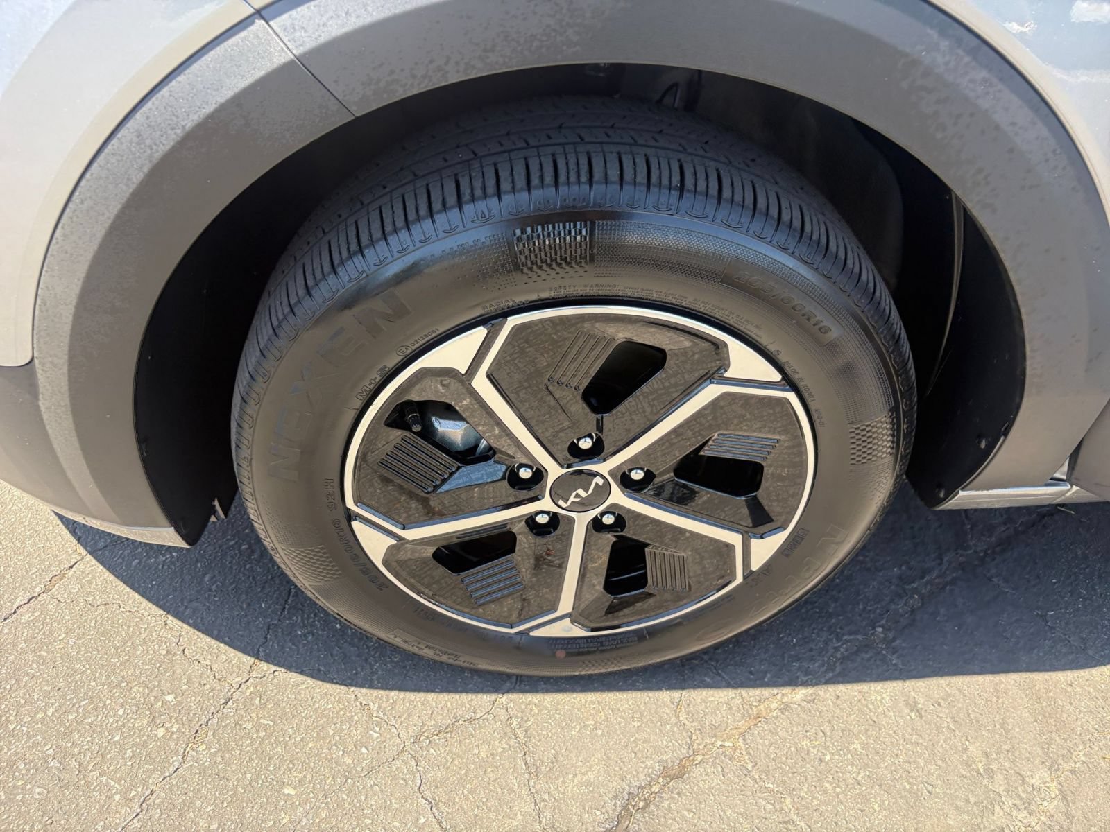 Used 2026 Kia Niro LX FWD image 28