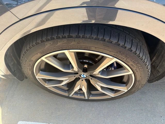 Used 2021 BMW X7 M50i AWD/4WD image 7