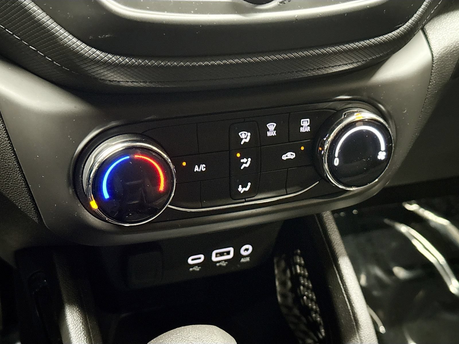 Used 2023 Chevrolet TrailBlazer LS FWD image 18