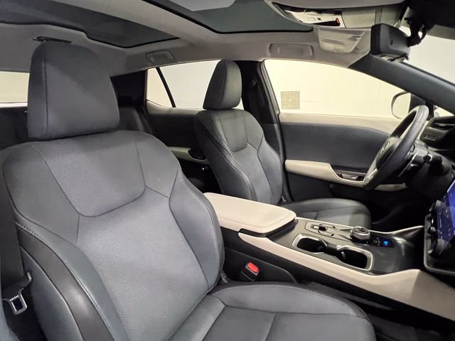 Used 2023 Lexus RZ 450e Premium w/ Technology Package AWD/4WD image 11