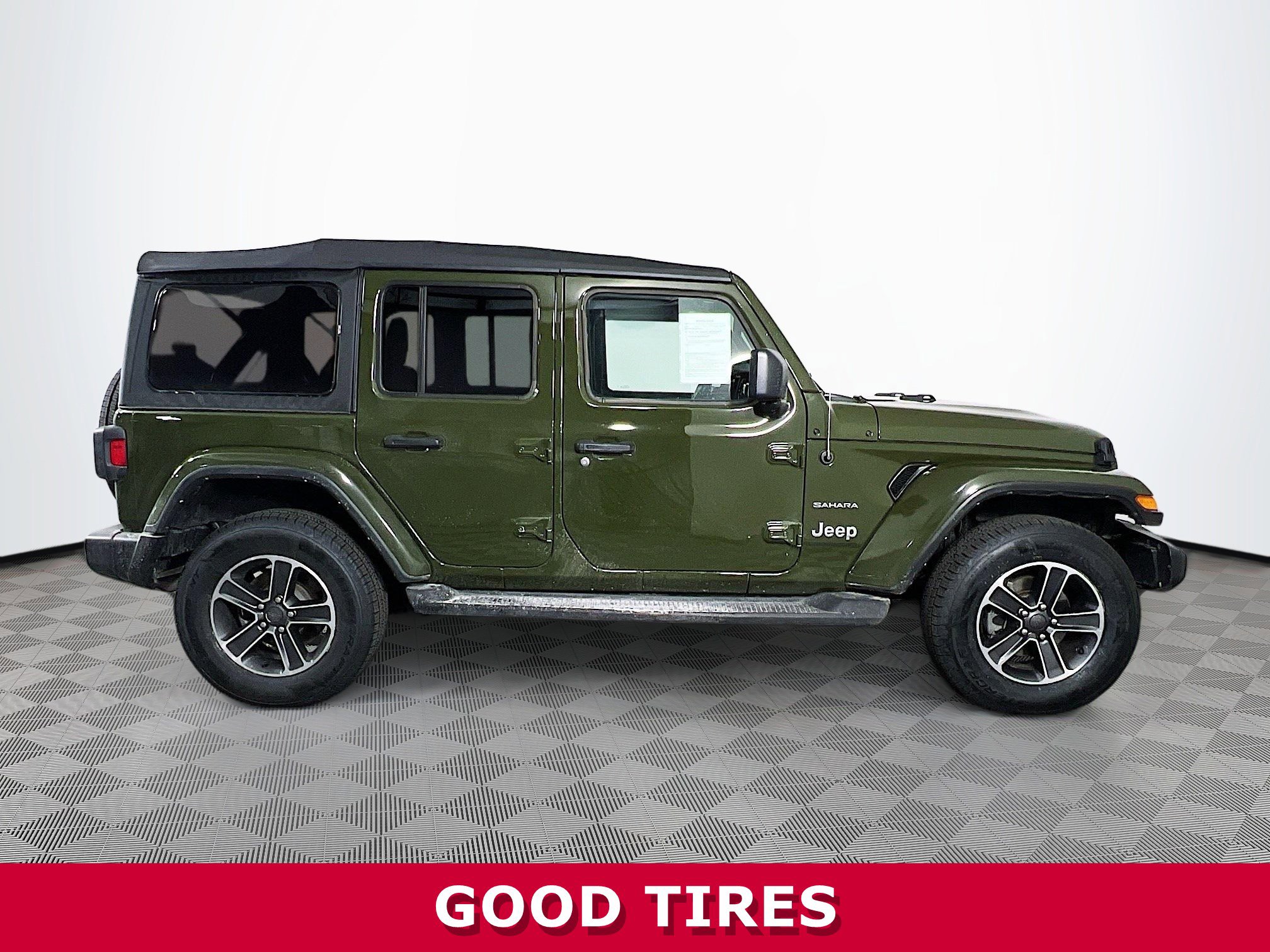 Used 2023 Jeep Wrangler Sahara w/ Cold Weather Group AWD/4WD image 30