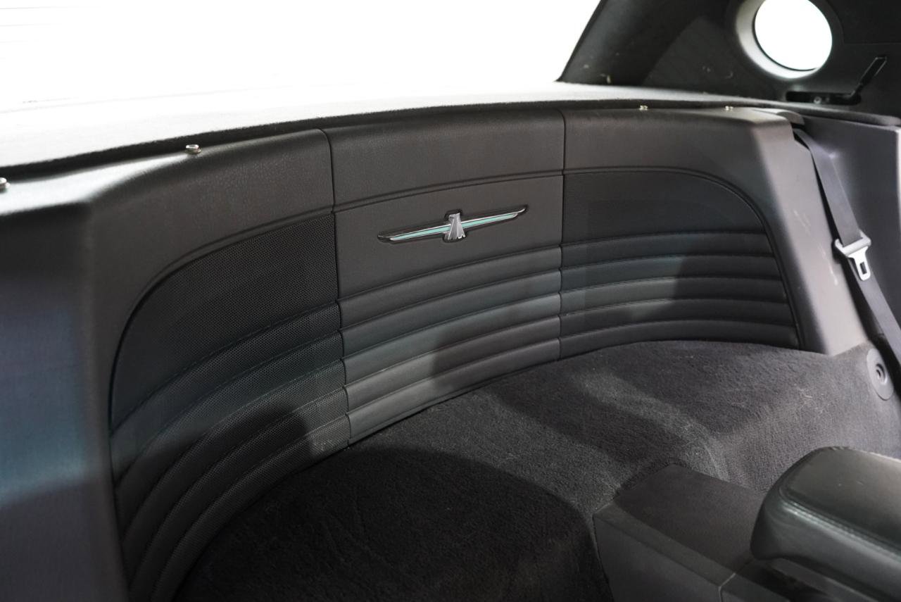 Used 2002 Ford Thunderbird image 31
