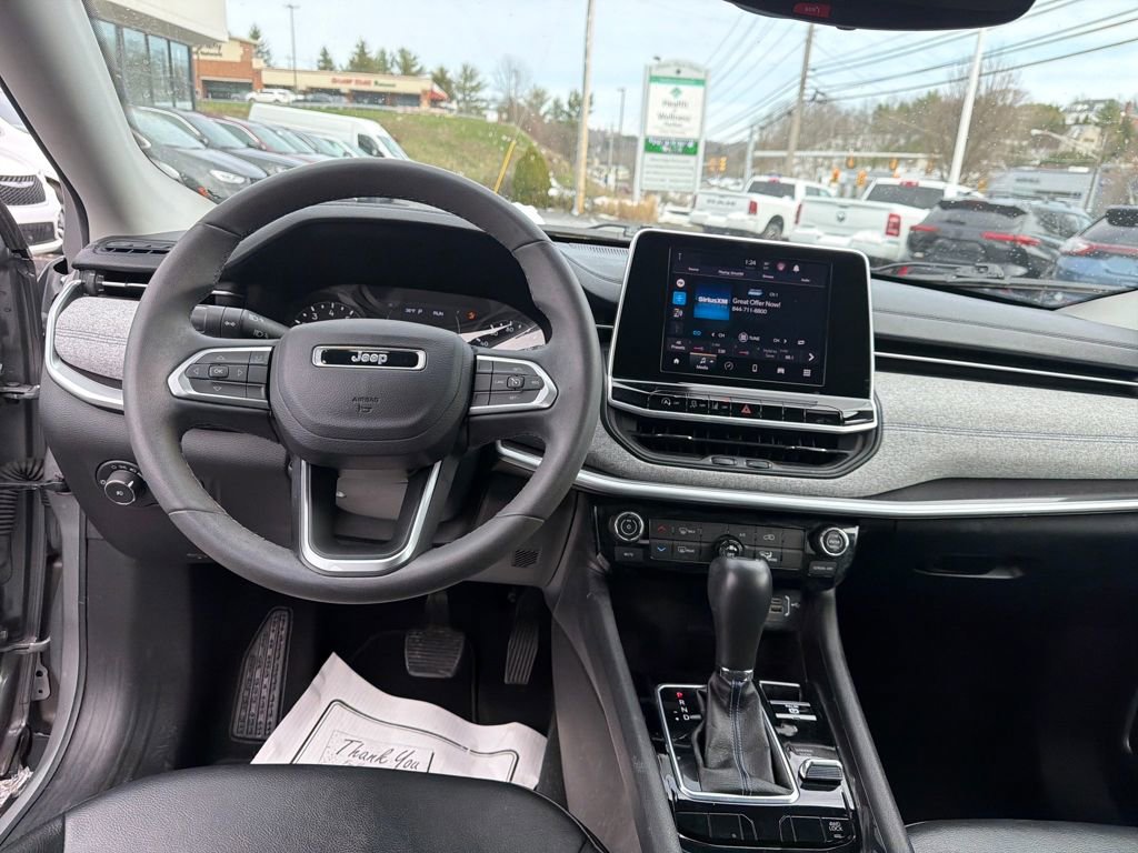 Used 2022 Jeep Compass Latitude image 20